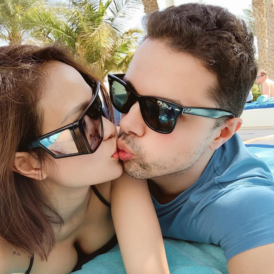 Lộ gia thế siêu khủng của chồng Tây siêu mẫu Phương Mai: Đẹp trai, con nhà giàu, giám đốc một tập đoàn tư vấn tài chính đình đám - Ảnh 8. Lộ gia thế siêu khủng của chồng Tây siêu mẫu Phương Mai: Đẹp trai, con nhà giàu, giám đốc một tập đoàn tư vấn tài chính đình đám - Ảnh 8.