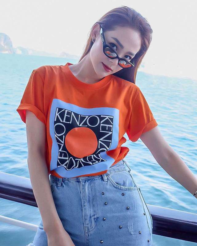 Sau chiếc cằm tai tiếng, Minh Hằng bị nghi vấn căng da mặt ảnh 1 Sau chiếc cằm tai tiếng, Minh Hằng bị nghi vấn căng da mặt ảnh 1