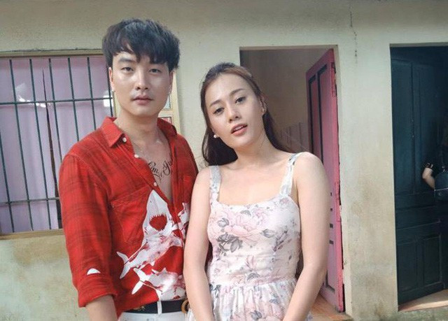 Gia thế đời thực của hội công tử "trâm anh thế phiệt" màn ảnh nhỏ: Người có biệt thự 25 tỷ, người chật vật kiếm kế sinh nhai! - Ảnh 11. Gia thế đời thực của hội công tử "trâm anh thế phiệt" màn ảnh nhỏ: Người có biệt thự 25 tỷ, người chật vật kiếm kế sinh nhai! - Ảnh 11.