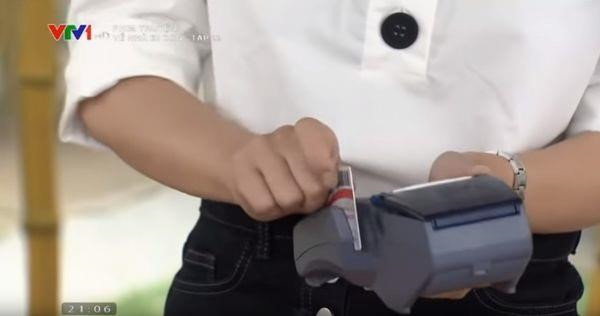 Nhặt "sạn" phim gây bão ‘Về nhà đi con’ ảnh 2 Nhat