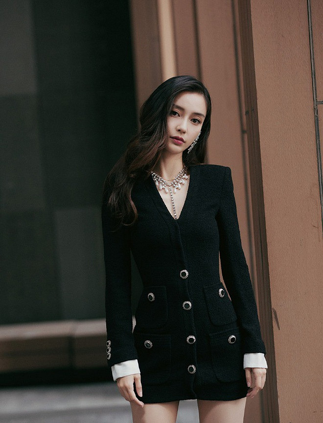 Lộ ảnh chụp chưa qua photoshop, thân hình của Angela Baby bất ngờ gây sốt cộng đồng mạng - Ảnh 11 Lộ ảnh chụp chưa qua photoshop, thân hình của Angela Baby bất ngờ gây sốt cộng đồng mạng - Ảnh 11