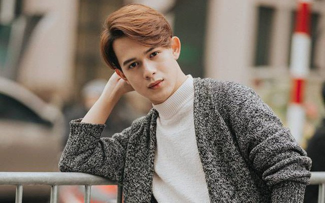 Gia thế đời thực của hội công tử "trâm anh thế phiệt" màn ảnh nhỏ: Người có biệt thự 25 tỷ, người chật vật kiếm kế sinh nhai! - Ảnh 21. Gia thế đời thực của hội công tử "trâm anh thế phiệt" màn ảnh nhỏ: Người có biệt thự 25 tỷ, người chật vật kiếm kế sinh nhai! - Ảnh 21.