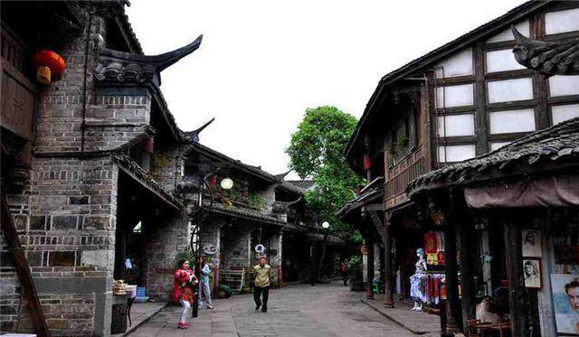Thị trấn cổ xinh đẹp xuất hiện trong hơn 100 bộ phim cổ trang Trung Quốc ảnh 3 thi tran "nhan mat" trong hon 100 bo phim co trang trung quoc - 4