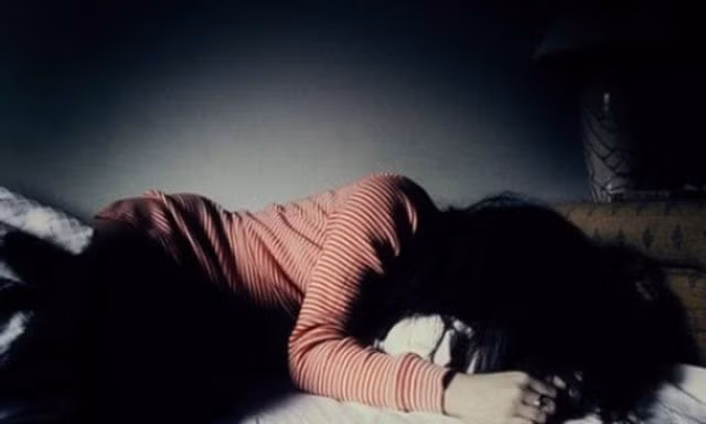 Giảng viên Sư phạm “năn nỉ” con gái khi yêu cần biết giữ mình