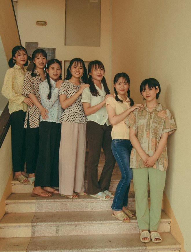 Bộ ảnh kỷ yếu “thanh niên những năm 80” thầy giáo chụp cho học trò nhận "mưa" lời khen ảnh 2 Bộ ảnh kỷ yếu “thanh niên những năm 80” thầy giáo chụp cho học trò nhận "mưa" lời khen ảnh 2