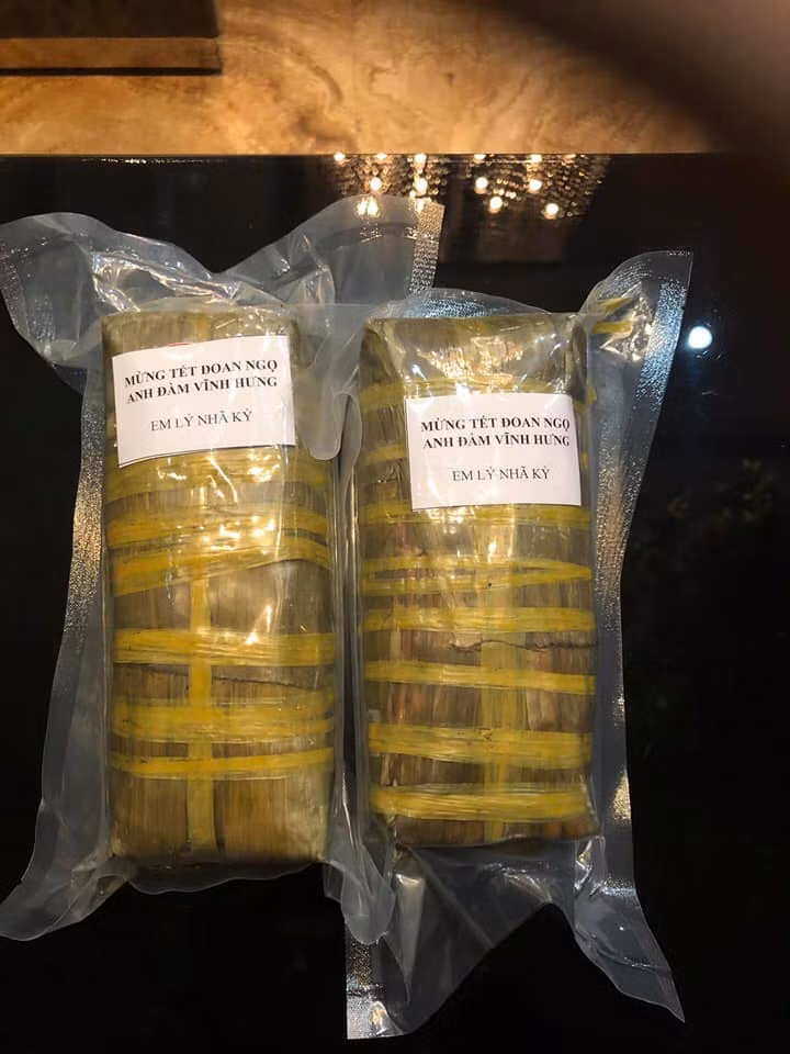 dam vinh hung mang mon an ly nha ky tang len may bay nhung ai nhin cung het hon vi... - 2