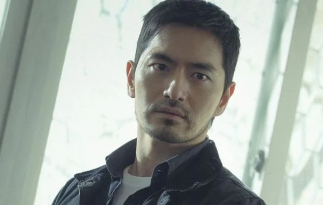 Nữ ca sĩ bị "ném đá" vì chọn Lee Jin Wook làm mẫu bạn trai lý tưởng