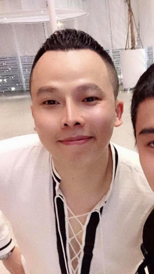 Ngỡ ngàng chiếc mũi ngày càng biến dạng của Vũ Khắc Tiệp ảnh 13 Empty