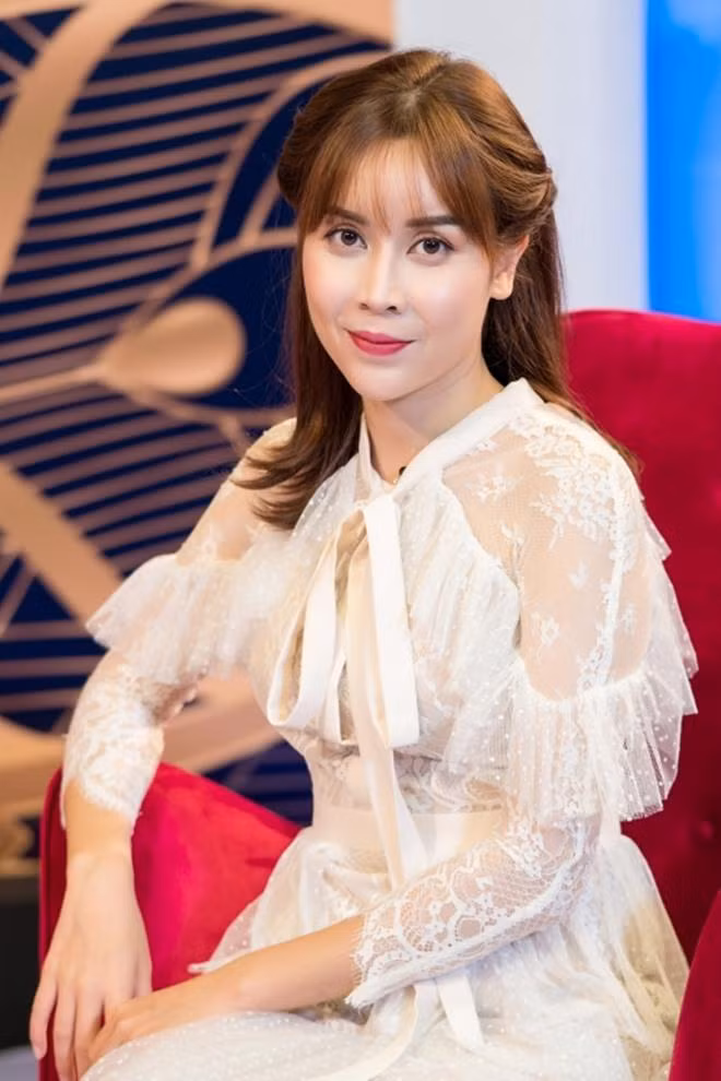 su that hon nhan cua luu huong giang voi ho hoai anh va ly do co "mat tich" khoi showbiz - 2