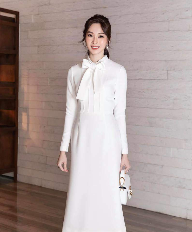 Mở tủ đồ của Hoa hậu Đặng Thu Thảo, ai cũng bất ngờ vì thấy điều này ảnh 7 dang thu thao: nang hoa hau so huu tu do khong co gi ngoai trang va den - 7