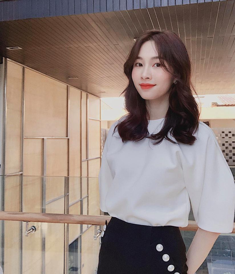 Mở tủ đồ của Hoa hậu Đặng Thu Thảo, ai cũng bất ngờ vì thấy điều này ảnh 2 dang thu thao: nang hoa hau so huu tu do khong co gi ngoai trang va den - 2