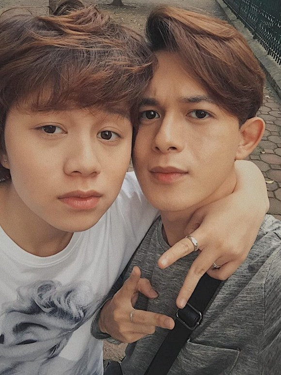 Gia thế đời thực của hội công tử "trâm anh thế phiệt" màn ảnh nhỏ: Người có biệt thự 25 tỷ, người chật vật kiếm kế sinh nhai! - Ảnh 18. Gia thế đời thực của hội công tử "trâm anh thế phiệt" màn ảnh nhỏ: Người có biệt thự 25 tỷ, người chật vật kiếm kế sinh nhai! - Ảnh 18.