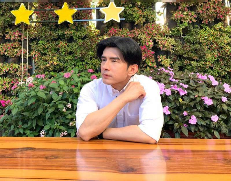 Đan Trường để lại tóc bổ luống "huyền thoại" sau hơn 20 năm vì điều này? hình ảnh 4 dan truong de lai toc bo luong "huyen thoai" sau hon 20 nam vi dieu nay? hinh anh 4