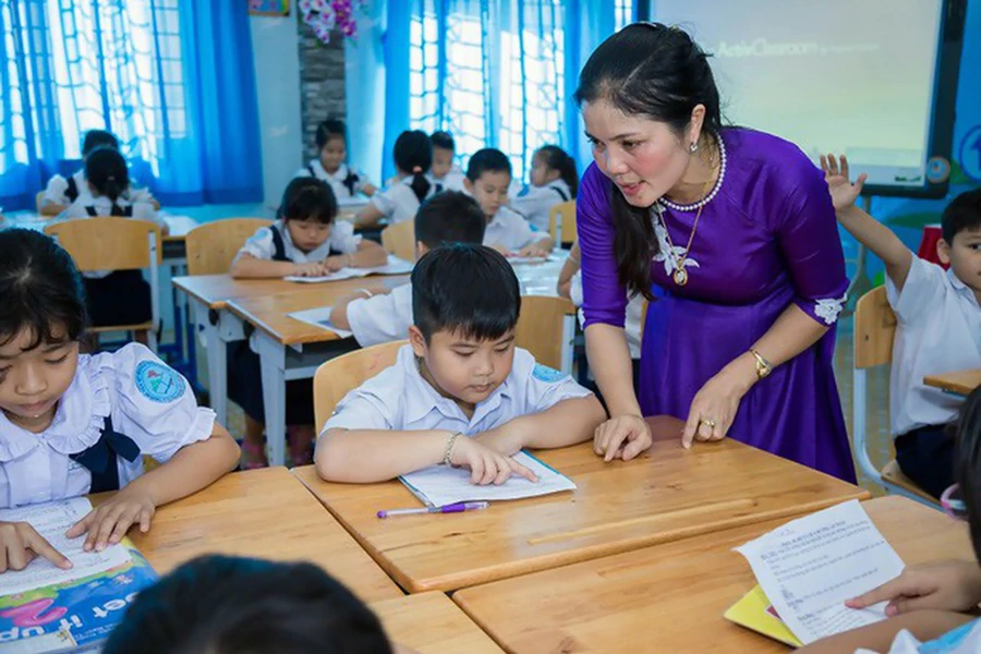 Áp lực sĩ số là bài toán khó để xây dựng trường đạt chuẩn tại đô thị lớn