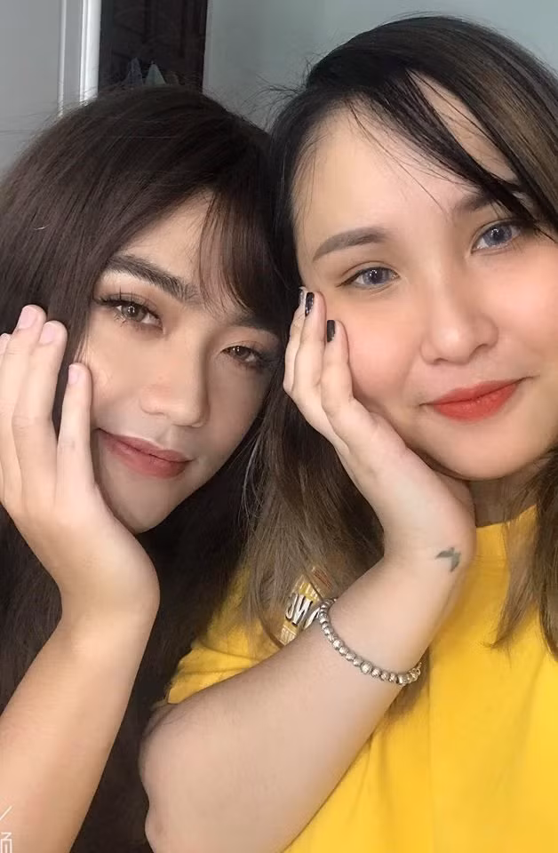 Cô dâu đăng ảnh cưới, dân mạng khuyên thợ trang điểm nên giải nghệ ảnh 1 Cô dâu đăng ảnh cưới, dân mạng khuyên thợ trang điểm nên giải nghệ ảnh 1