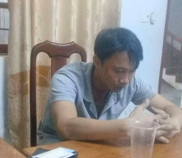 Tuấn tại cơ quan điều tra.