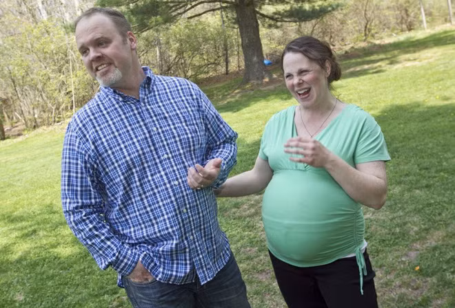 Cặp vợ chồng cố sinh bằng được con gái, đứa trẻ thứ 13 chào đời khiến họ không thốt nên lời - Ảnh 1.