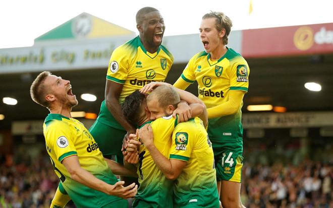 Norwich City tạo nên bất ngờ lớn khi đánh bại nhà đương kim vô địch Norwich City tạo nên bất ngờ lớn khi đánh bại nhà đương kim vô địch