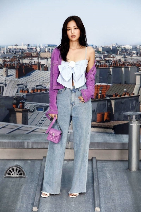 Gam màu cực khó mặc đang được loạt sao Á - Âu diện liên tục mùa Thu này ảnh 7 Kén chọn, khó mặc nhưng gam màu này lại đang được loạt sao việt lẫn sao hàn lăng xê