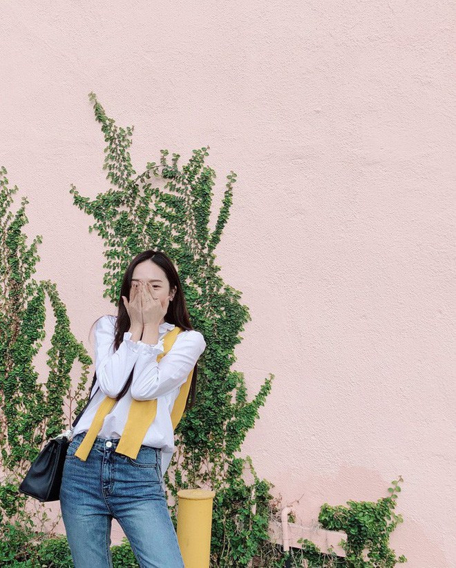 4 kiểu diện cardigan khiến các sao Hàn "điên đảo" ảnh 16 4 kiểu diện cardigan khiến các sao Hàn "điên đảo" ảnh 16