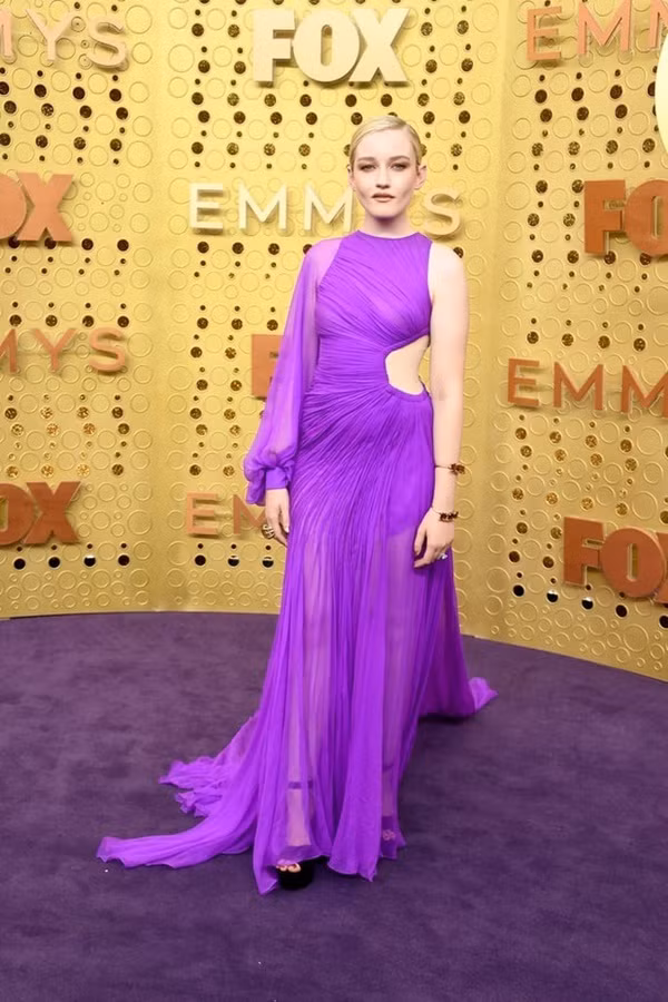 Kén chọn, khó mặc nhưng gam màu này lại đang được loạt sao việt lẫn sao hàn lăng xê