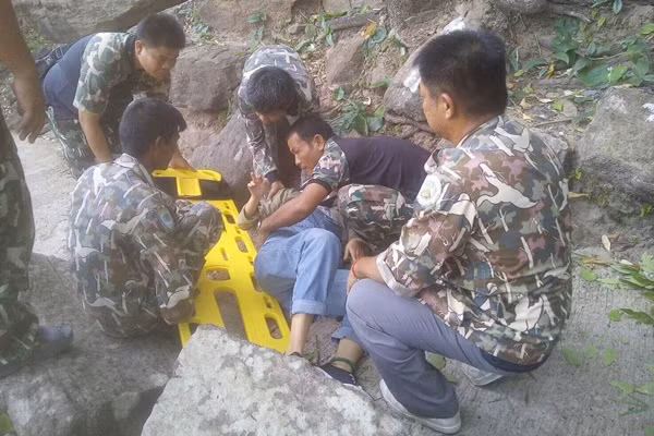 Đẩy vợ đang mang thai 3 tháng xuống khe núi sâu, nguyên nhân đằng sau hành động đó của người chồng lại là một âm mưu đáng sợ-2