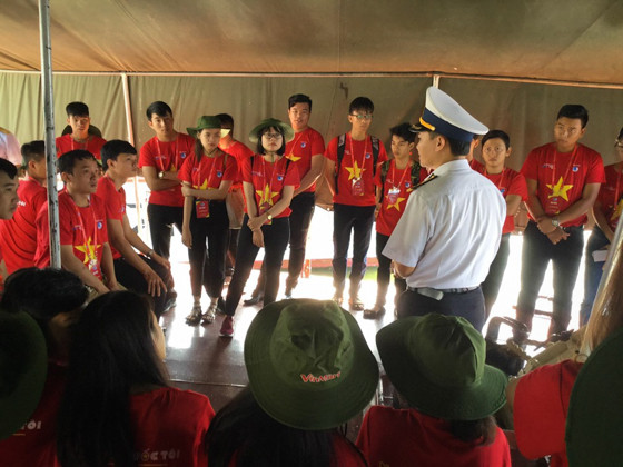 Đỏ rực hành trình “Tôi yêu tổ quốc tôi” tại Đà Nẵng ảnh 4 Đỏ rực hành trình “Tôi yêu tổ quốc tôi” tại Đà Nẵng ảnh 4