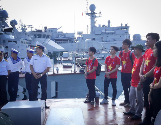 Đỏ rực hành trình “Tôi yêu tổ quốc tôi” tại Đà Nẵng ảnh 3 Đỏ rực hành trình “Tôi yêu tổ quốc tôi” tại Đà Nẵng ảnh 3