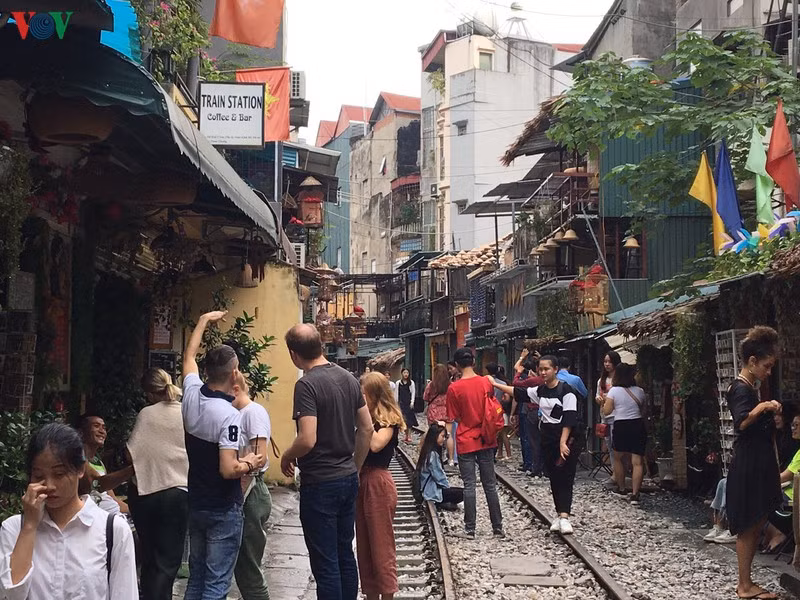 cà phê đường tàu: phải an toàn, đúng luật, không vì lợi ích một nhóm người hình 2 ca phe duong tau: phai an toan, dung luat, khong vi loi ich mot nhom nguoi hinh 2