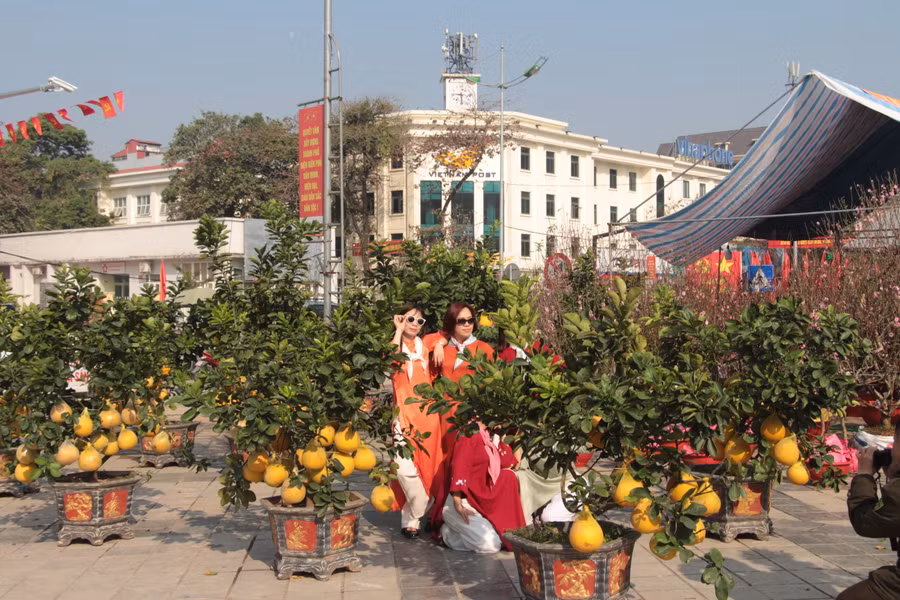 Một góc quảng trường 7/5.