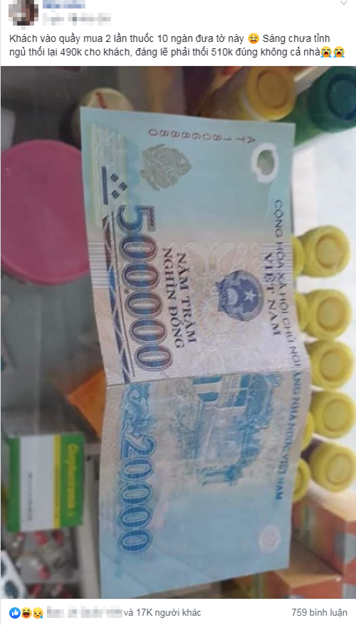 Người bán thuốc hoang mang vì không biết trả lại cho khách bao nhiêu tiền thừa.