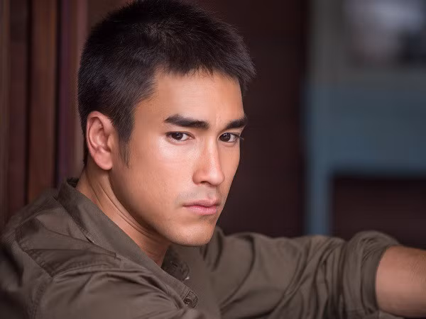 Xa nhà 2 tháng, tôi trở về gặp vợ mà giật nảy mình hoảng hốt tưởng vào nhầm nhà vì sự thay đổi đáng sợ của vợ - Ảnh 2.