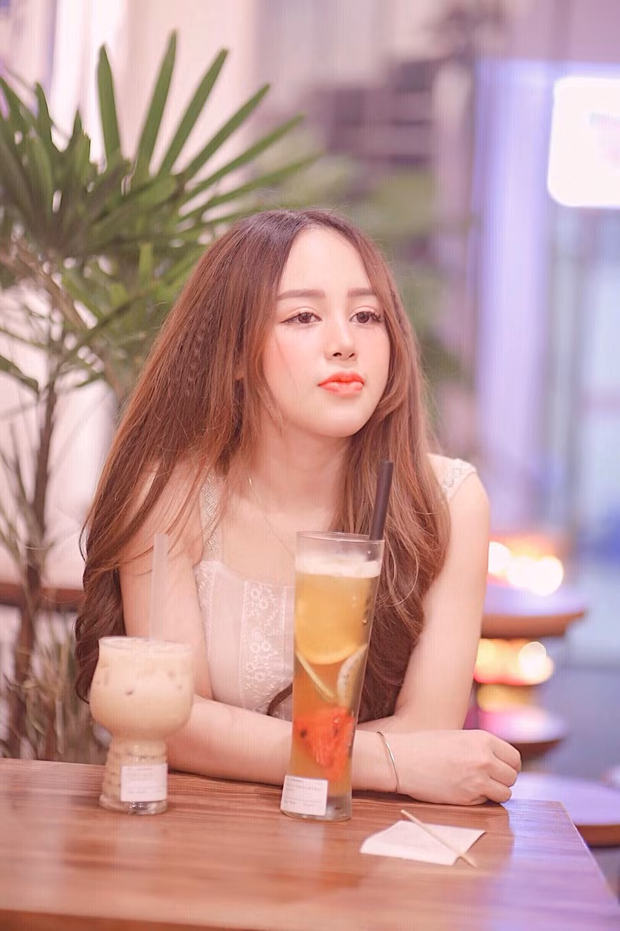 9x Việt nổi đình nổi đám vì vẻ ngoài xinh như mỹ nhân Hàn Quốc! ảnh 4