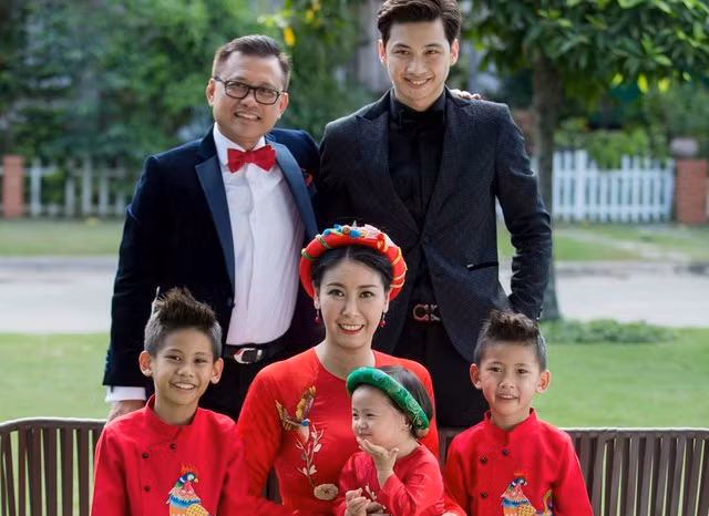 Hoa hậu Hà Kiều Anh chia sẻ chuyện con chung, con riêng