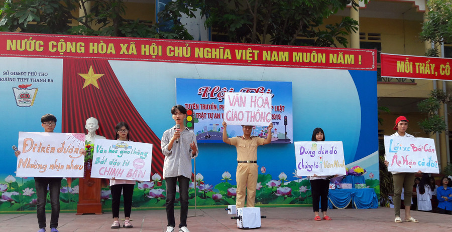 Tiểu phẩm dự thi của các em học sinh trường THPT Thanh Ba (Phú Thọ)
