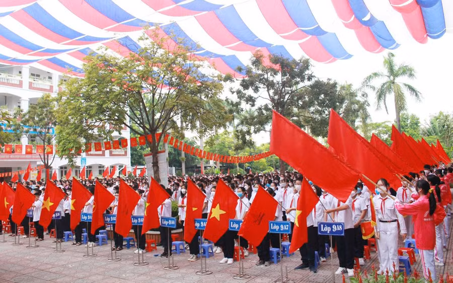 Nhà trường đã xác định một chương trình hành động thiết thực với chiến lược “Chất lượng giáo dục là thương hiệu của nhà trường”, bảo đảm an toàn trường học, chủ động linh hoạt thực hiện kế hoạch năm học, sẵn sàng ứng phó với các tình huống bất thường khác để khẳng định vị thế của Trường THCS Minh Khai.