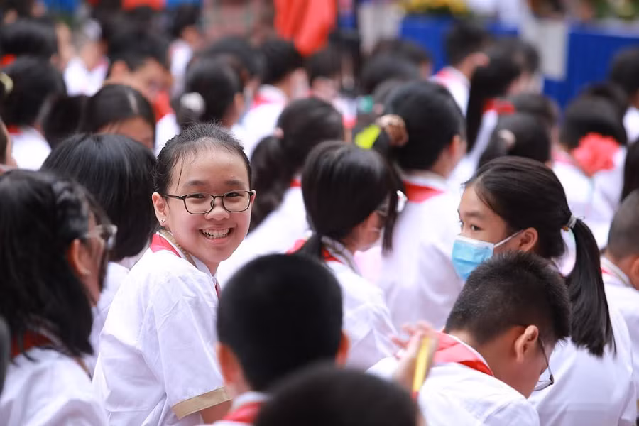 Học sinh Trường THCS Thái Thịnh rất hào hứng với các hoạt động tập thể của nhà trường tổ chức.