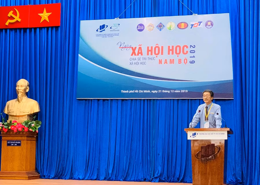 PGS.TS Vũ Hữu Đức- Phó hiệu trưởng Trường ĐH Mở TP.HCM phát biểu khai mạc sự kiện Ngày Xã hội học Nam bộ 2019