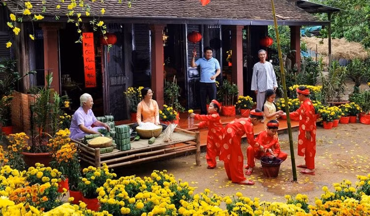 Giao thừa hạnh phúc 