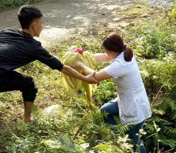 Bị ngã xuống vực, sản phụ sinh con nặng 3kg ngay dưới khe núi ảnh 4 Bị ngã xuống vực, sản phụ sinh con nặng 3kg ngay dưới khe núi ảnh 4