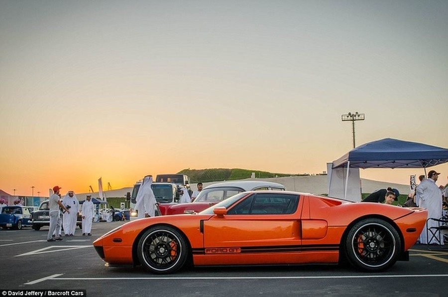Siêu xe Ford GT trị giá hơn nửa triệu USD. Siêu xe nhiều nhan nhản, đại gia Việt cũng phải nể khi sang nước này
