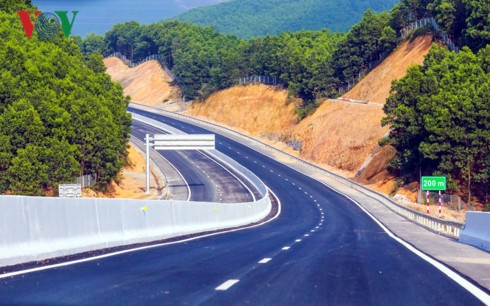 cao tốc hạ long - vân đồn chính thức được đưa vào khai thác từ ngày 1/2 hình 1 cao toc ha long - van don chinh thuc duoc dua vao khai thac tu ngay 1/2 hinh 1