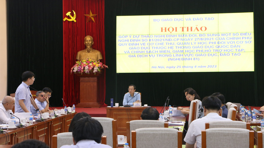 Đại diện Bộ Lao động, Thương binh và Xã hội bày tỏ đồng tình với dự thảo của Bộ GD&ĐT đang xây dựng. Đại diện Bộ Lao động, Thương binh và Xã hội bày tỏ đồng tình với dự thảo của Bộ GD&ĐT đang xây dựng.