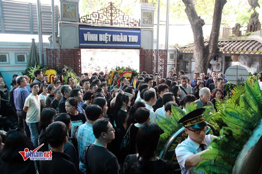 Tang lễ đẫm nước mắt nạn nhân vụ tai nạn ở hầm Kim Liên