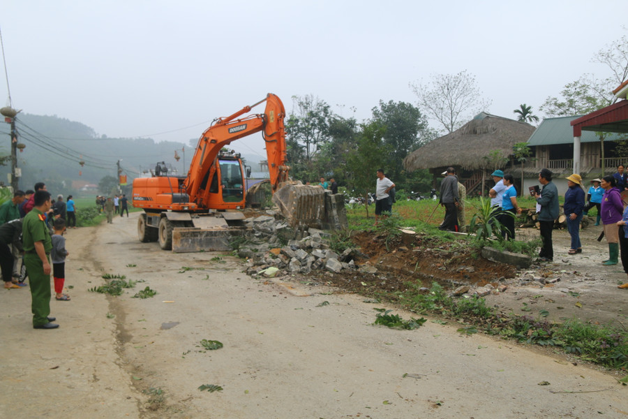 Giải phóng mặt bằng tuyến đường ATK Phủ Lý - Hợp Thành (Phú Lương, Thái Nguyên). Giải phóng mặt bằng tuyến đường ATK Phủ Lý - Hợp Thành (Phú Lương, Thái Nguyên).