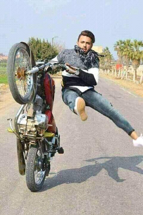 Một giây trước tai nạn.