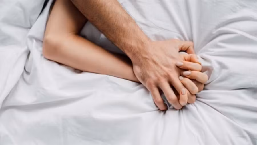 Quan hệ tình dục trong lúc tức giận được dùng như một cách để thoát khỏi áp lực công việc hoặc cảm giác tiêu cực. (Ảnh: ITN)