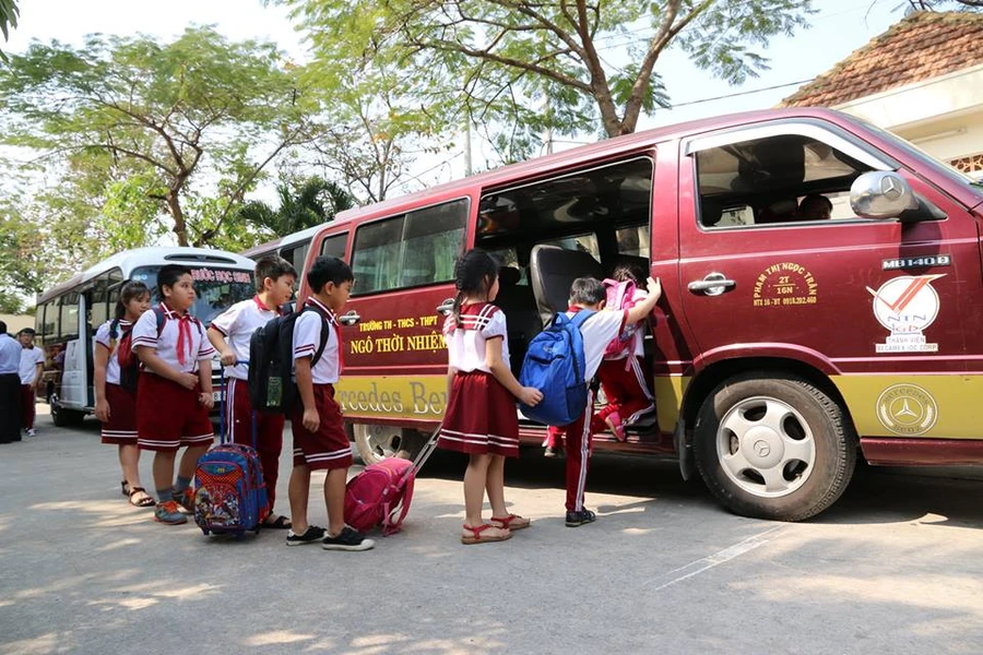 TPHCM: Học sinh chưa mặn mà với xe buýt học đường