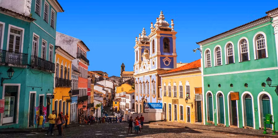 Giai điệu sắc màu Salvador