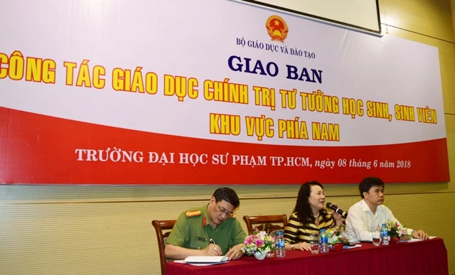 Thứ trưởng Bộ GD&ĐT Nguyễn Thị Nghĩa tại buổi làm việc về công tác “ Giáo dục Chính trị tư tưởng học sinh, sinh viên khu vực phía Nam” mới đây